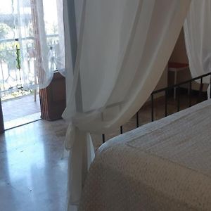 Camera con letto king size